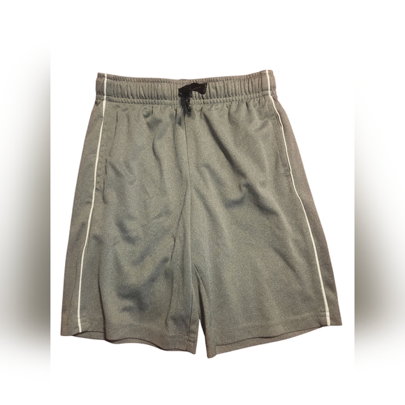 Bundle of Three Boys Sz 6 Athletic Shorts in Gray and Black - Picture 2 of 7